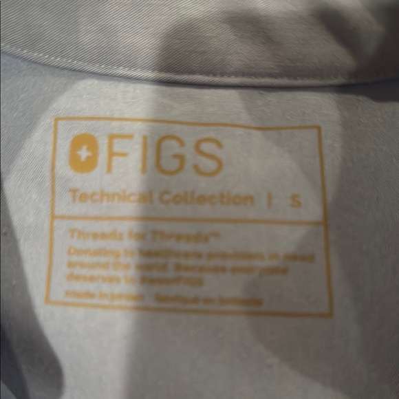 Figs Rafaela Top - Picture 2 of 3